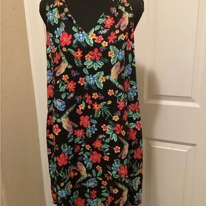 Old Navy Black Floral & Hummingbird V-Neck Dress.  C31